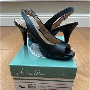 Abella heels size 7.5